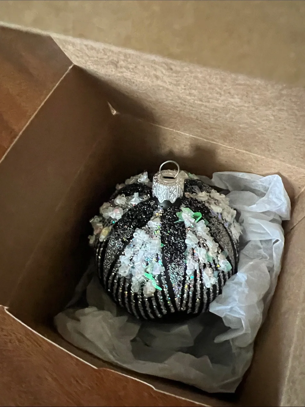 💎Black Beaded Holiday Ornament with Iridescent Accents💎